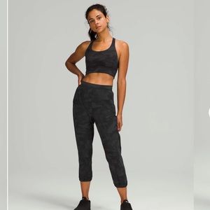 NEW LULULEMON Adapted State High-Rise Jogger Crop